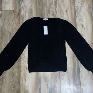 HOOKED UP Women’s Ruched Top. Size: XL